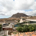 Casa Boulou A El Roque