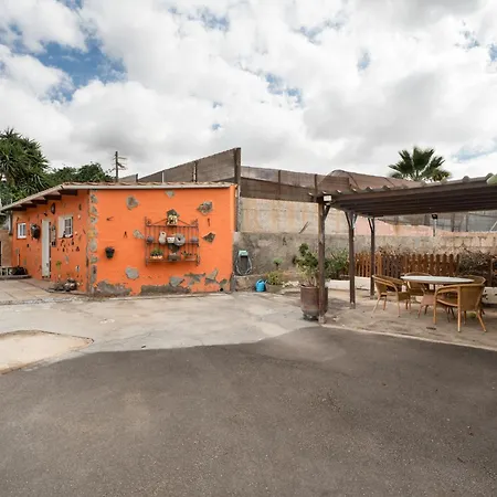 Casa Boulou A El Roque 컨트리하우스