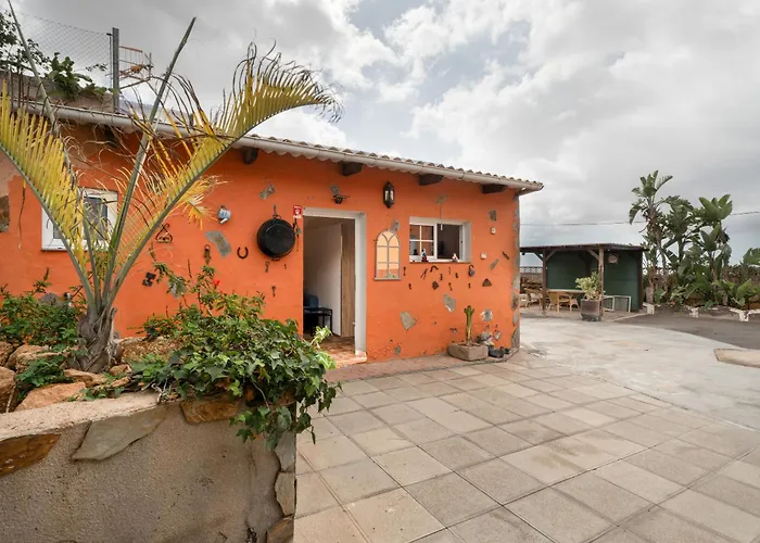 Casa Boulou A El Roque